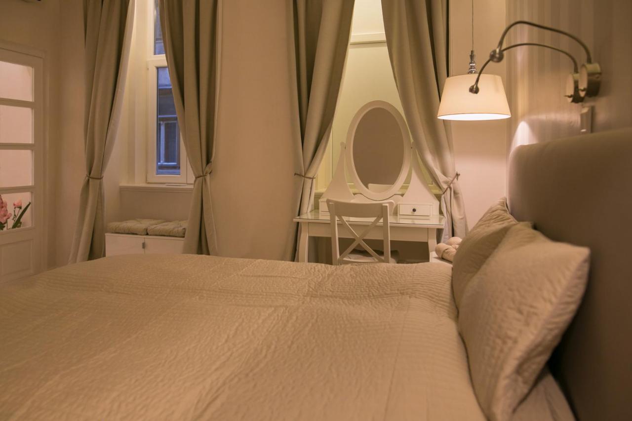 בודפשט Panni Luxury Apartment Next To Gozsdu Garden מראה חיצוני תמונה