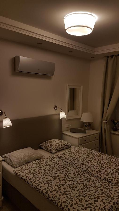 בודפשט Panni Luxury Apartment Next To Gozsdu Garden מראה חיצוני תמונה
