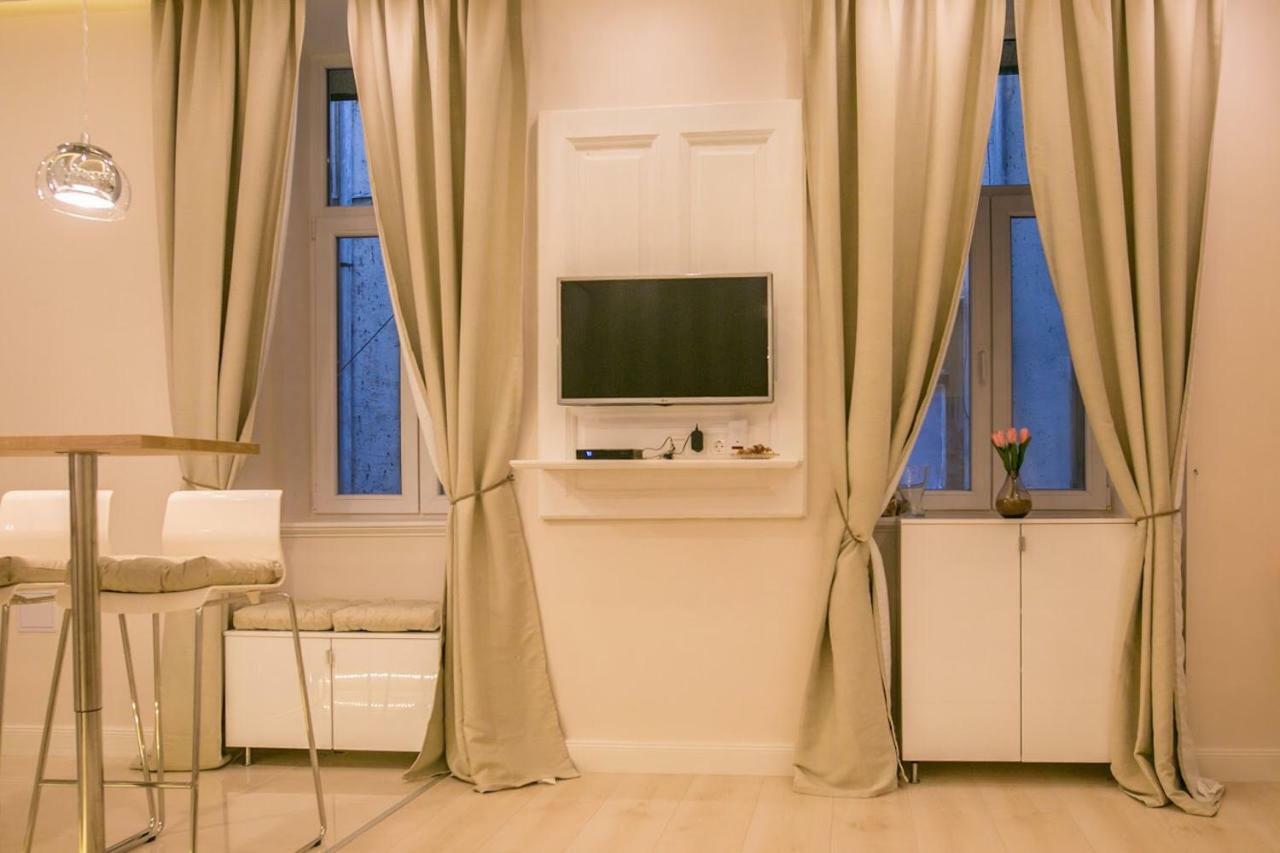 בודפשט Panni Luxury Apartment Next To Gozsdu Garden מראה חיצוני תמונה