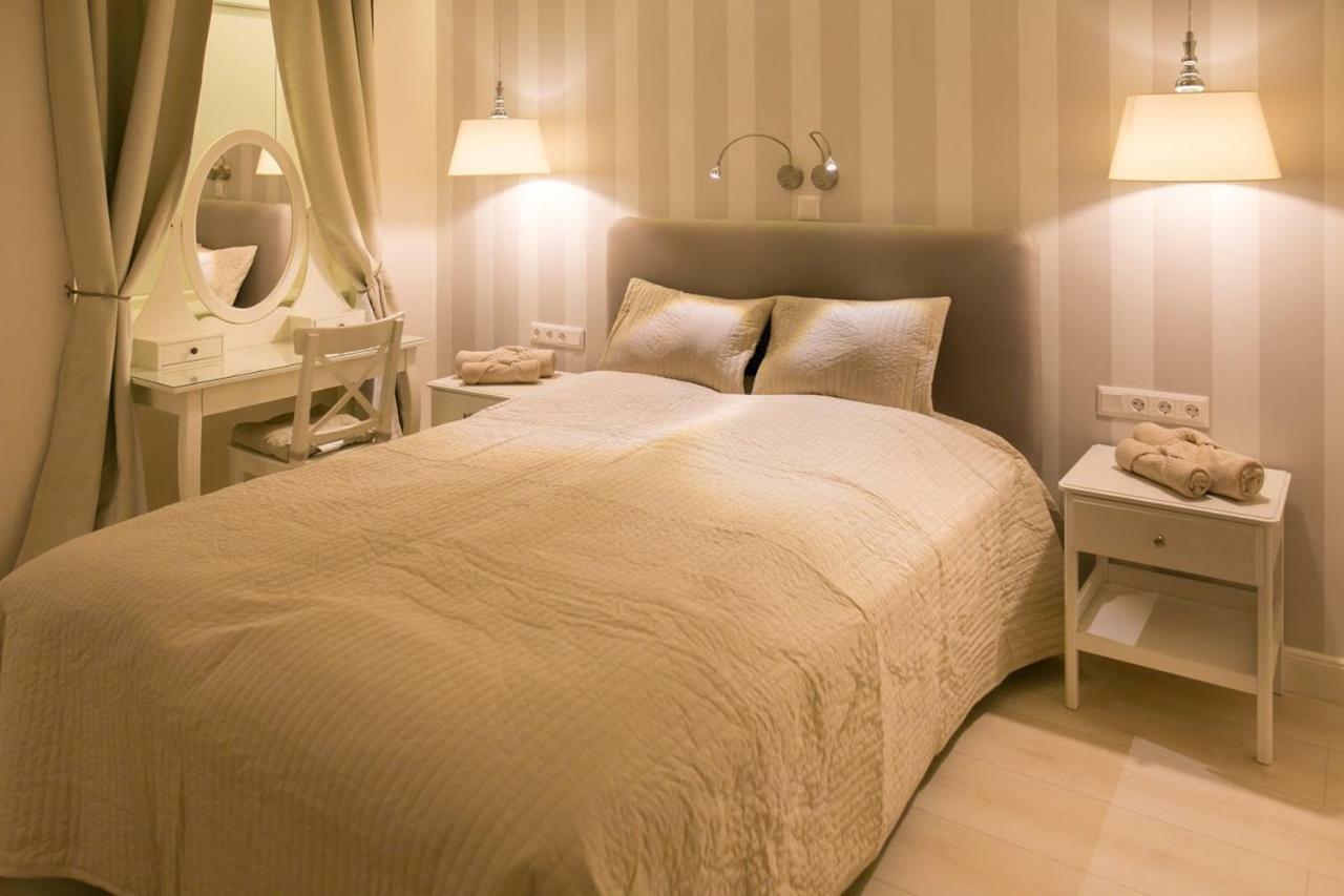 בודפשט Panni Luxury Apartment Next To Gozsdu Garden מראה חיצוני תמונה
