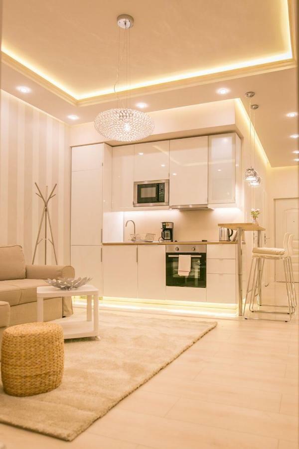 בודפשט Panni Luxury Apartment Next To Gozsdu Garden מראה חיצוני תמונה